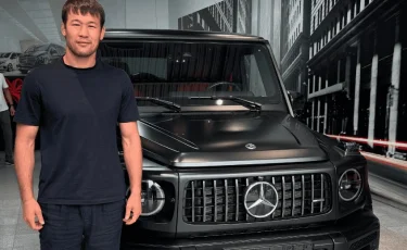 Звезда UFC порадовал себя дорогим подарком