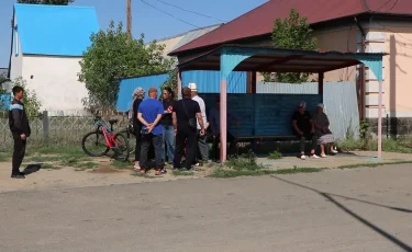 Ақтөбе облысы тұрғындары автобус аялдамаларын қайта орнатуды талап етіп отыр
