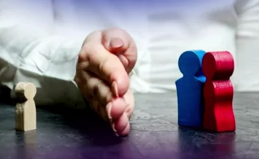 Ішімдікке ақша табуға мәжбүрлеген: Атырауда безбүйрек ата-ана құқығынан айырылуы мүмкін