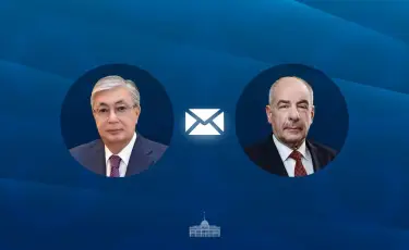Глава государства поздравил Президента Венгрии с Днем Святого Иштвана