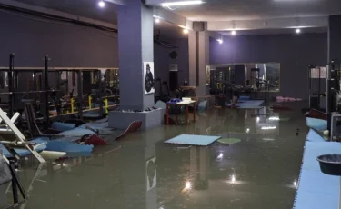 Как в Венеции: в Петропавловске обильные осадки затопили улицы и жилые дома