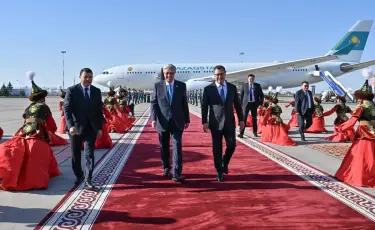 Президент Қырғызстанға ресми сапармен барды