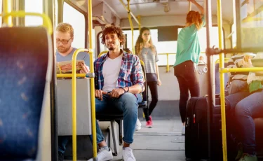 Машина или общественный транспорт: что выбрать для жизни в мегаполисе