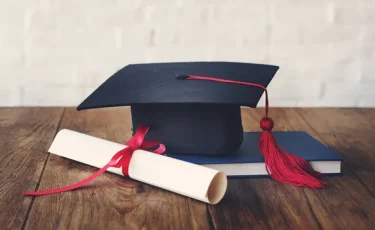 Известны имена обладателей государственных образовательных грантов