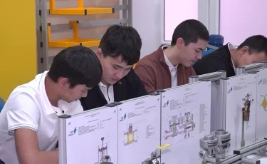 Жасанды интеллект: биыл 4 миллионнан астам оқушы білім алады