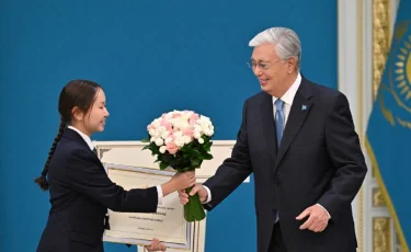 Қасым-Жомарт Тоқаев халықаралық пән олимпиадалары жеңімпаздары мен жүлдегерлерін марапаттады