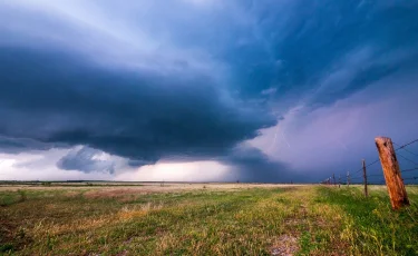 Қазақстанның басым бөлігінде дауылды ескерту жарияланды