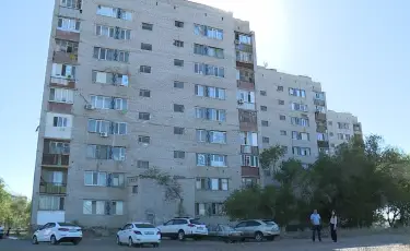 Қабырғасы жарылған, іргетасы шөккен: Приозерскіде 8 үй апатты жағдайда тұр