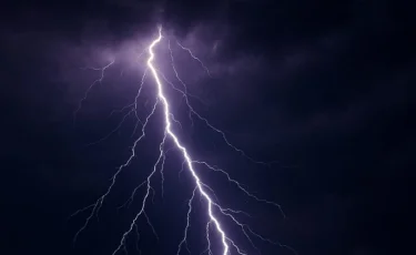 Ақмола облысында найзағай түсіп, бір бала қаза тапты