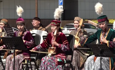 Абай алдында: Астанада музыкалық-поэтикалық кеш өтті