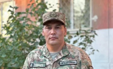 Гвардеец предотвратил взрыв и спас семью из горящей квартиры