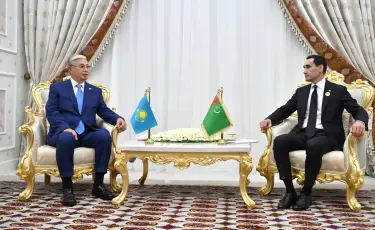Мемлекет басшысы Түрікменстан президенті Сердар Бердімұхамедовпен кездесті