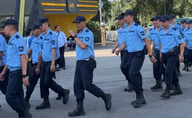 Безопасность зрителей концерта JLO в Алматы обеспечивают сотрудники правопорядка и службы охраны