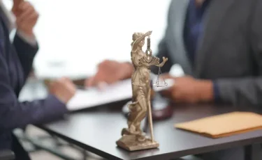 Как подать иск в суд без юриста в Казахстане