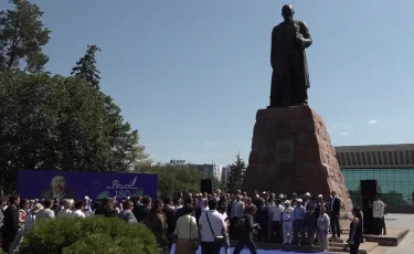 В память о великом мыслителе: в Алматы состоялся концерт, посвященный 180-летию Абая