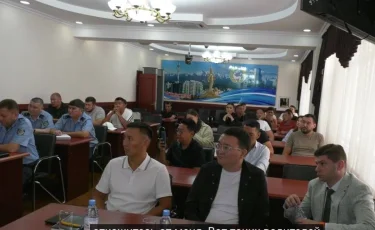 Такси под контролем: полиция провела совещание с перевозчиками в Алматы