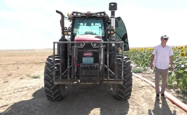 Жер жырту, дән себу, үлбір жабу: жүргізушісіз трактор 300 гектарға дән екті