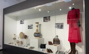 Архивные фото, награды и редкие экспонаты: в Алматы проходит выставка рабочих профессий