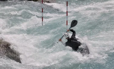 Казахстан завоевал еще две медали на чемпионате Азии по гребному слалому