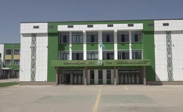 Келешек мектептері: Алматыда жаңа оқу жылы қарсаңында білім ошағы ашылды