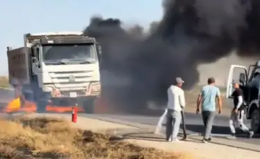 На трассе загорелся КамАЗ: водовоз предотвратил взрыв