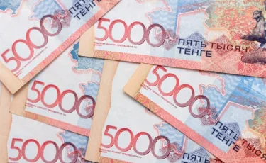 Старые банкноты теряют силу: как обменять и где это сделать