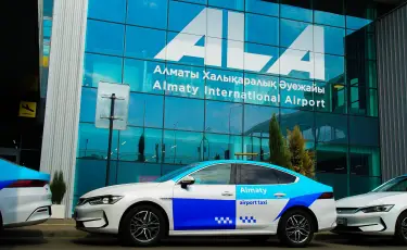 В Международном аэропорту Алматы запустили официальный сервис Almaty Airport Taxi