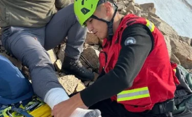 В горах Заилийского Алатау спасли туриста с переломом ноги