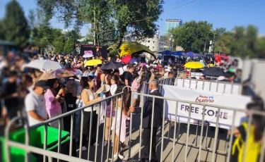 Дженнифер Лопестің Алматыдағы концертіне келген көрермендердің үштен бірі – туристер