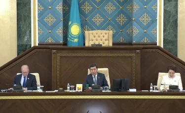 Шаг к политической модернизации: Казахстан обсуждает новую модель Парламента