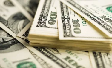 Мини-подъем: что происходит с долларом в Казахстане