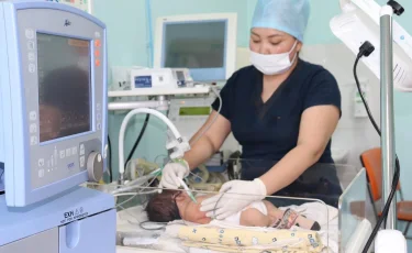 Алматыда мереке күні дүниеге 69 сәби және үшем келді