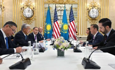 Президент встретился со Специальным представителем Президента США по делам Южной и Центральной Азии