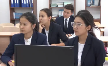 Адал азамат: еліміздегі білім беру ұйымдарында жаңа бағдарлама енгізілді