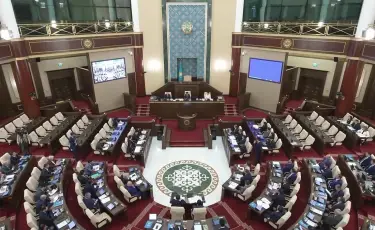 Ерлан Қошанов Президенттің бір палаталы Парламент идеясын қолдауға шақырды