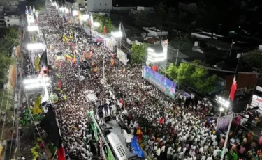 Танымал актерді көргісі келгендер бірін-бірі таптап, 36 адам көз жұмды