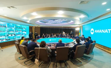 Партия «AMANAT» выступила в поддержку Послания Президента