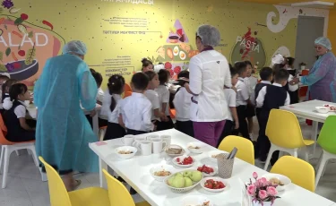 С 1 сентября во всех школах Казахстана начал действовать новый стандарт школьного питания