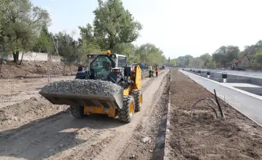 Алматыда Үлкен Алматы өзенінің арнасы жаңартылып жатыр