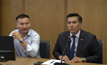 Есірткімен күрес: Алматыда спортшылар студенттермен кездесті