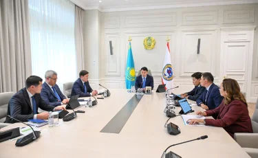 Алматы әкімі «Таза Қазақстан» акциясы аясындағы күзгі ағаш отырғызу жоспарын талқылады