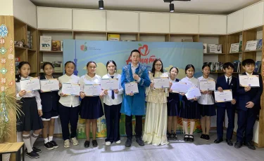 Алматы жыр мен әнде: кітапханада әдеби-музыкалық кеш өтті