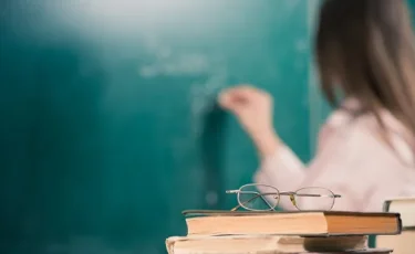 Оқу-ағарту министрлігі «Ұстазыңды құттықта» челленджін жариялайды