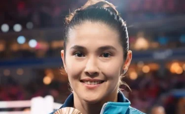 Дұғада болыңыздар: Назым Қызайбай жанкүйерлеріне арнап жазба жариялады