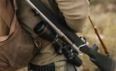 Во время охоты мужчина застрелил коллегу, приняв его за зверя