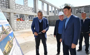 Алматы әкімі №58 мектептің мердігеріне қатаң талап қойды