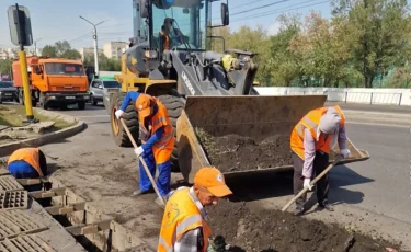 Жауын жауып, жел күшейеді: Алматының коммуналдық қызметінің дайындығы қандай