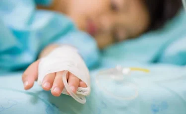 Спасение после ужаса: девочке из Талгара наложили 8 швов на язык