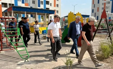Бейбут Шаханов проинспектировал объекты образования и жилья в Турксибском и Медеуском районах