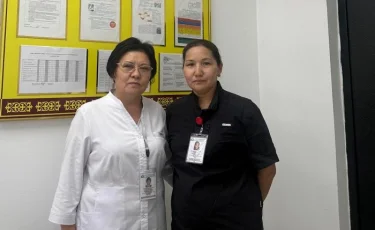 Медсёстры из Алматы спасли жизнь пассажиру во время международного авиарейса